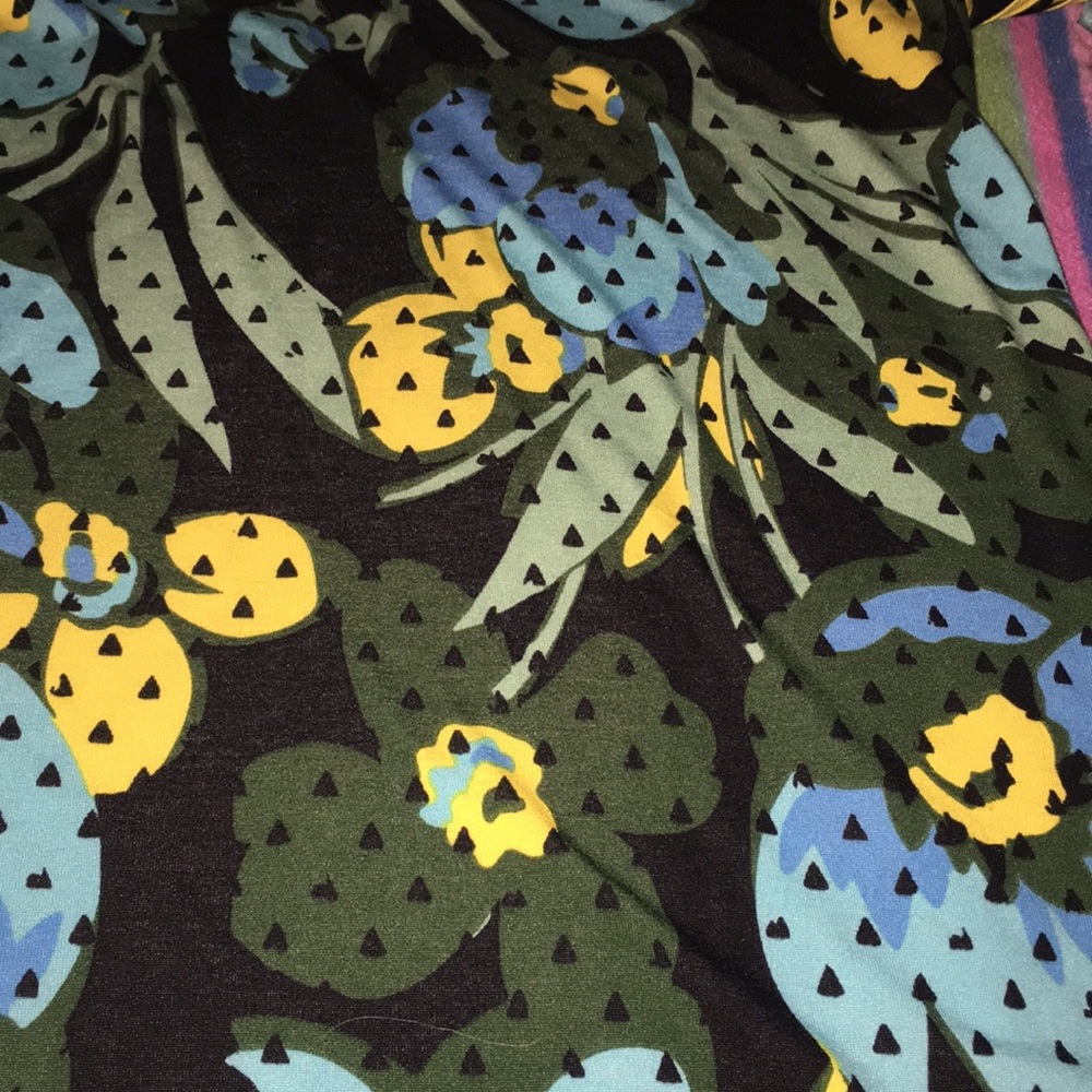 LuLaRoe shirt